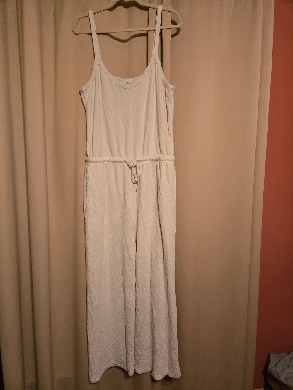 Universal Thread Cream Jumpsuit W/ Pockets, Thin Straps. Wide Leg Sz M